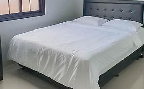 Mahkota Residence Mitra Reddoorz